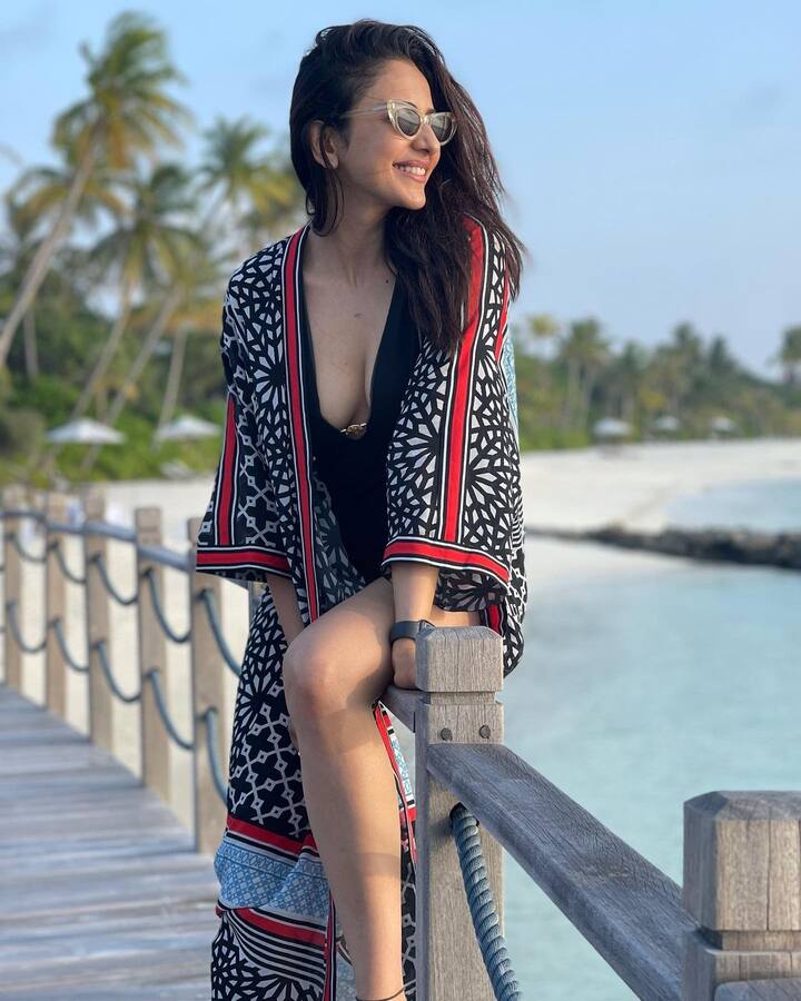 మాల్లీవుల్లో రకుల్ ప్రీత్ సింగ్ - Image Credit: Rakul Singh/Instagram