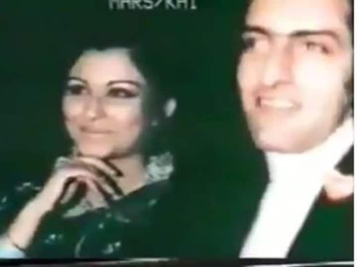 sharmila tagore and mansur ali khan reacts as kishore kumar perform on roop tera mastana song watch throwback video किशोर कुमार के इस सॉन्ग को सुन शर्मिला टैगोर-मंसूर अली खान ने कुछ इस तरह किया था रिएक्ट, बेटी सबा ने शेयर किया पुराना वीडियो