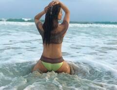 એક્ટ્રેસ સુરવીન ચાવલાનો બિકિની અંદાજ જોઈ દંગ રહી જશો, જુઓ વાયરલ તસવીરો