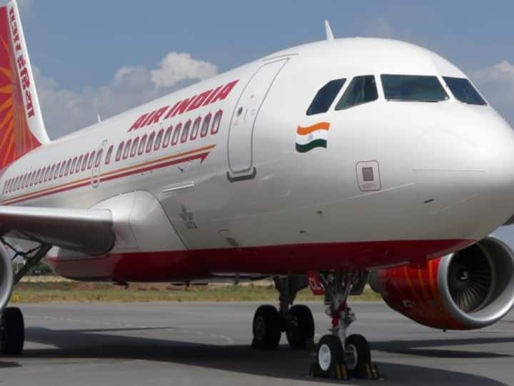 Air India Historic Deal details like deal size, cost impact and Value you can get here Air India Deal: एयर इंडिया ने की दुनिया की सबसे बड़ी एविएशन डील, सौदे की रकम से लेकर इसके मायने तक... जानें सारी डिटेल