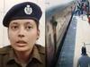 Aligarh News: महिला RPF कॉन्स्टेबल ने जान पर खेलकर बचाई यात्री की जान, अब वीडियो हो रहा वायरल