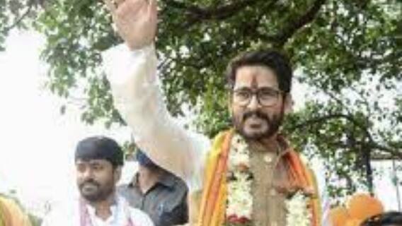 WB Municipal Election 2022: 'বুথের ভিতর মোবাইল নিয়ে ছবি তোলা হচ্ছে', সরব খড়গপুরের BJP বিধায়ক হিরণ। Bangla News