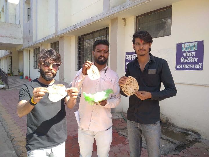 Madhya Pradesh Sehore Government Sports Residential School Student Complain about food and Mess ANN Sehore News: खिलाड़ियों को परोसी जा रही हैं कच्ची रोटियां, अधपके चावल और सड़े आलू की सब्जियां