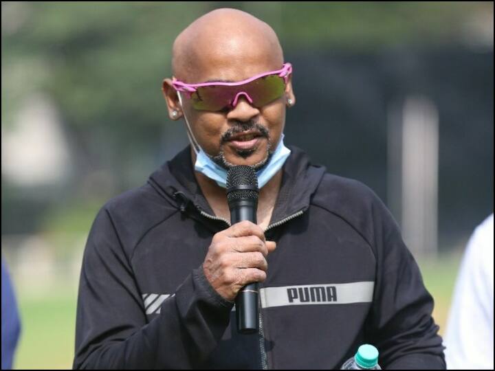 Former cricketer Vinod Kambli arrested for ramming his car into gate of his residential society in Mumbai, released on bail later पूर्व क्रिकेटर विनोद कांबली को मुंबई में किया गया गिरफ्तार, कुछ ही देर में मिली ज़मानत, जानें पूरा मामला