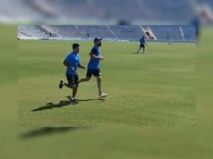 Virat Kohli starts practice in Mohali for 100th Test Rishabh Pant Hanuma Vihari R Ashwin Joins Practice session IND vs SL 1st Test: अपने 100वें टेस्ट की तैयारी में जुटे विराट, मोहाली पहुंचकर शुरू किया अभ्यास