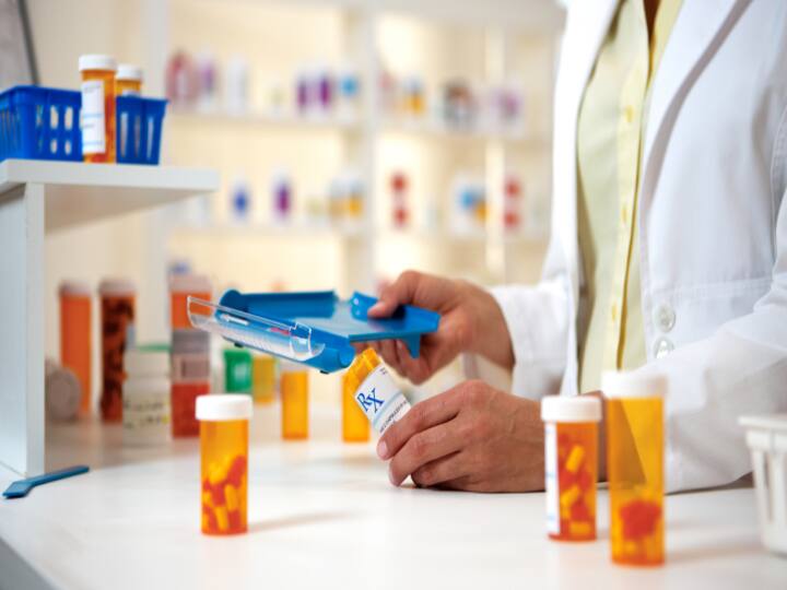 Tamilnadu medical service recruitment for 84 pharmacist post.! interest candidate apply soon! B.Pharm/ D.Pharm முடித்தவர்களாக நீங்கள்? தமிழக அரசில் 84 காலிப்பணியிடங்கள்: உடனே அப்ளே பண்ணிடுங்க!