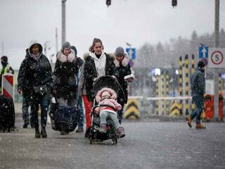 Russia Ukraine Crisis: 5 லட்சம் அகதிகள் உக்ரைனில் இருந்து வெளியேற்றம்: ஐ.நா. அறிவிப்பு
