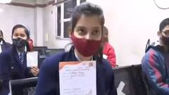 Operation Ganga: Delhi पहुंची 5वीं फ्लाइट, परिवार और बच्चों में खुशी का माहौल