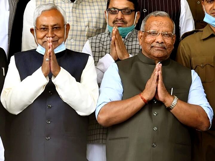 Bihar Budget 2022: Finance Minister Tarkishore Prasad Announces Nitish Kumar-Led Govt 2,37,691 Cr Budget - Know Key Allocations Bihar Budget 2022: Deputy CM Tarkishore Prasad Announces 2.3 Lakh Crore Budget — Know Key Allocations