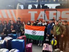 यूक्रेन में फंसे हुए भारतीयों को वापस लाने के लिए 'ऑपरेशन गंगा', विदेश मंत्रालय ने स्पेशल ट्विटर हैंडल किया शुरू, इन हेल्पलाइन नंबर पर करें संपर्क