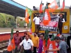 Bengal: BJP Workers Clash With Police In Balurghat Amid 12-Hr Bandh Call Against 'Rigging' In Civic Polls