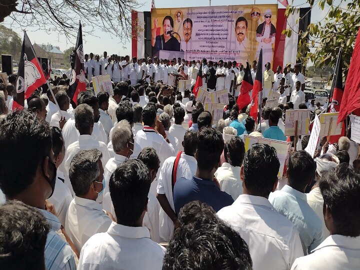 முதல்வர் மு.க.ஸ்டாலின் ஷோகேஸில் நிற்கும் நடிகர் போல் செயல்படுகிறார் -  முன்னாள் அமைச்சர் எம்.சி.சம்பத்