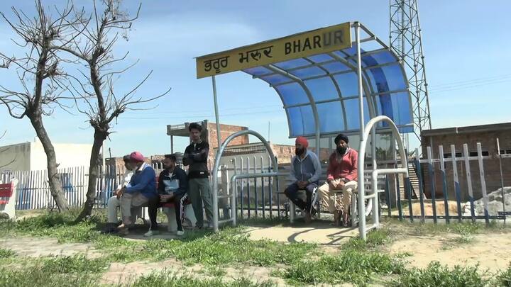 ਇਸ ਬਾਰੇ ਜਦੋਂ ਅਸੀਂ ਲੋਕਾਂ ਨਾਲ ਗੱਲਬਾਤ ਕੀਤੀ ਤਾਂ ਉਨ੍ਹਾਂ ਕਿਹਾ ਕਿ ਹਰ ਵਾਰ ਅਸੀਂ ਮੰਗ ਰੱਖਦੇ ਹਾਂ ਪਰ ਇਹ ਸਭ ਹੁਣ ਸਭ ਦੇ ਸਾਹਮਣੇ ਹੈ। ਇਸ ਇਲਾਕੇ ‘ਚ ਕਈ ਦਿੱਗਜ ਨੇਤਾ ਰਹੇ ਹਨ, ਸਾਰੀਆਂ ਸਰਕਾਰਾਂ ਦੇ ਸੁਖਦੇਵ ਸਿੰਘ ਢੀਂਡਸਾ, ਪਰਮਿੰਦਰ ਸਿੰਘ ਢੀਂਡਸਾ, ਅਮਨ ਅਰੋੜਾ ਸੰਗਰੂਰ ਵਿੱਚ ਹੈ। ਇੱਥੋ ਤੱਕ ਕਿ ਭਗਵੰਤ ਮਾਨ, ਵਿਜੇਇੰਦਰ ਸਿੰਗਲਾ, ਸੁਖਦੇਵ ਸਿੰਘ ਢੀਂਡਸਾ ਵੀ ਇੱਥੋ ਹੀ ਹਨ।