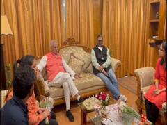 Chhattisgarh News: यूक्रेन में फंसे छत्तीसगढ़ के छह छात्रों की हुई वतन वापसी, सीएम से मुलाकात में बताया- बहुत खराब हैं वहां के हालात