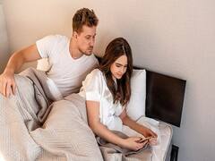 ये राशि के जातक पार्टनर की हर एक्टिविटी पर करते हैं शक, पार्टनर को लेकर होता है शक्की मिजाज, जानें