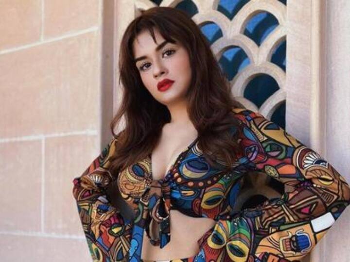 20 साल की उम्र में 27 साल बड़े नवाजुद्दीन सिद्दीकी की हीरोइन बनीं अवनीत कौर, एज गैप पर कही ये बात Tiku Weds Sheru Actress Avneet Kaur talks about her age gap with Nawazuddin Siddiqui 20 साल की उम्र में 27 साल बड़े नवाजुद्दीन सिद्दीकी की हीरोइन बनीं अवनीत कौर, एज गैप पर कही ये बात