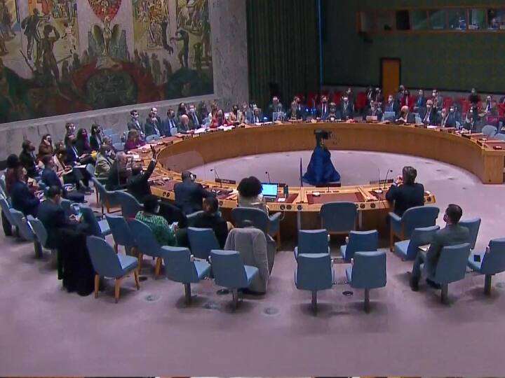 russia ukraine war emergency UNGA special session to be held in united nations-2071021 UNSC Russia Ukraine War : रशिया-युक्रेन युद्धावर UNGA मध्ये 'आपत्कालीन विशेष सत्र', UNSC मध्ये भारत राहिला मतदानातून बाहेर