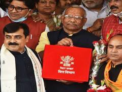 Bihar Budget 2022 Live: हंगामें के बाद फिर से शुरु हुई बिहार विधानमंडल की कार्यवाही, दो बजे वित्त मंत्री और डिप्टी सीएम तारकिशोर प्रसाद पेश करेंगे बजट