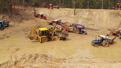 Chhattisgarh: वन विभाग की नाक के नीचे कट रहे सैंकड़ों पेड़! देखें 'उजड़ते जंगल' की तस्वीरें