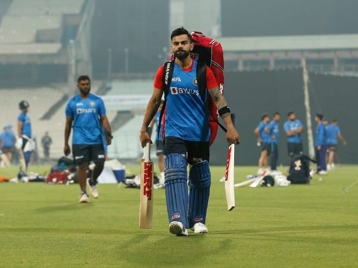 Ind vs SL: Virat Kohli Signs Autographs For Young Fans Ahead Of His 100th Test At Mohali