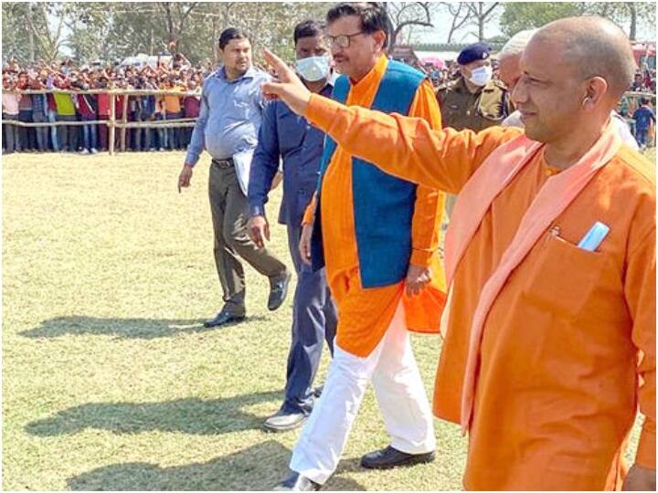 UP Election 2022: योगी आदित्यनाथ ने क्यों कहा, दमदार सरकार के एक हाथ में विकास की छड़ी और दूसरे में बुलडोजर की स्टेयरिंग होगी UP Assembly Election 2022 CM Yogi Adityanath Appeal to people to elect DAMDAR SARKAR UP Election 2022: योगी आदित्यनाथ ने क्यों कहा, दमदार सरकार के एक हाथ में विकास की छड़ी और दूसरे में बुलडोजर की स्टेयरिंग होगी