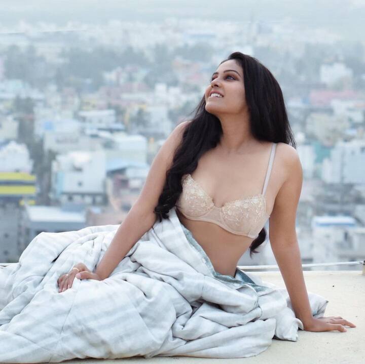 பிரபல நடிகை சாந்தினி தமிழரசன்