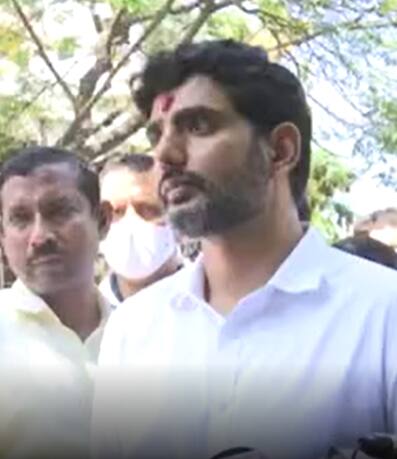 Lokesh Letter : హస్తకళలు, చేనేత వృత్తులపై జీఎస్టీ భారం తగ్గించాలి - నిర్మలా సీతారామన్కు నారా లోకేష్ లేఖ ! Lokesh's letter to Nirmala Sitharaman to reduce GST burden Lokesh Letter : హస్తకళలు, చేనేత వృత్తులపై జీఎస్టీ భారం తగ్గించాలి - నిర్మలా సీతారామన్కు నారా లోకేష్ లేఖ !