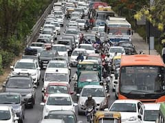 Delhi News: राजधानी में ट्रैफिक की समस्या को लेकर LG अनिल बैजल ने की मीटिंग, दिल्ली वालों को जल्द होगा फायदा