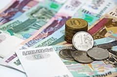 Russian Ruble Slumps Vs Dollar And Rupee - Here’s What It Costs In India Right Now