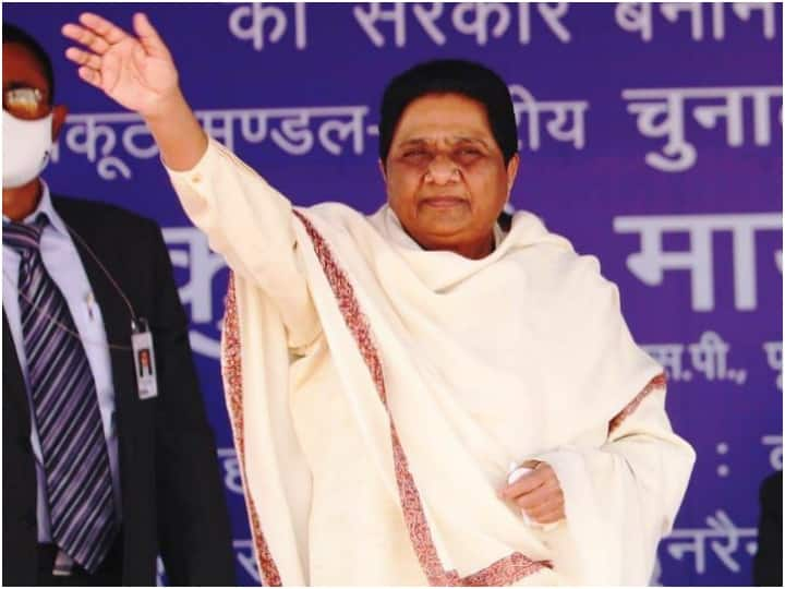 After losing the election in UP BSP will get another setback now there will be only one MP in Rajya Sabha यूपी में चुनाव हारने के बाद BSP को लगेगा एक और झटका, राज्यसभा में होगा अब सिर्फ एक सांसद