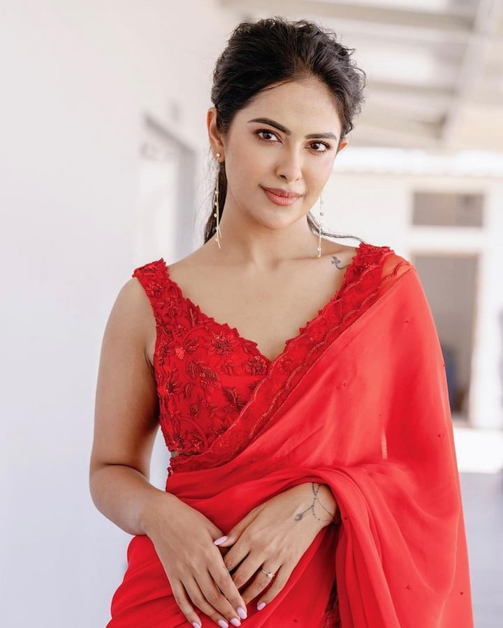 దీంతో టాలీవుడ్ దర్శకనిర్మాతలు అవికా గోర్ ను హీరోయిన్ గా తీసుకోవడం మొదలుపెట్టారు.(Photo Credit: Avika Gor Instagram)