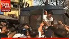 BJP Bandh: বন্‌ধের সমর্থনে যাদবপুর ৮বি-তে বিজেপি-র অবরোধ ঘিরে উত্তেজনা, লাঠিচার্জ পুলিশের।Bangla News