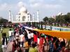 Agra: मुगल बादशाह शाहजहां के उर्स का आखिरी दिन, ताजमहल पर की गई इतनी लंबी चादरपोशी