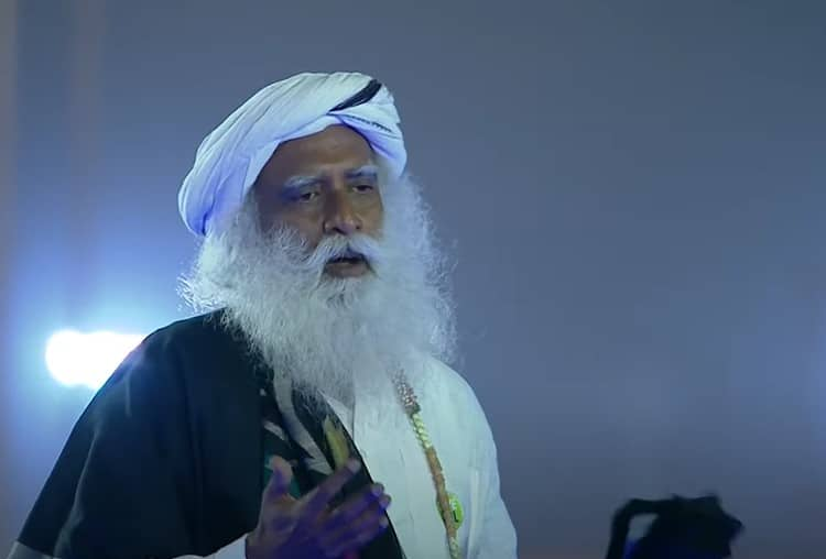 Maha Shivarathri in Isha Yoga launches save soli website during the event Save Soil Sadhguru Isha : மண்ணை காப்பாத்துங்க.. இல்லன்னா வருங்கால சந்ததி மன்னிக்காது - மஹாசிவராத்திரி விழாவில் பேசிய சத்குரு