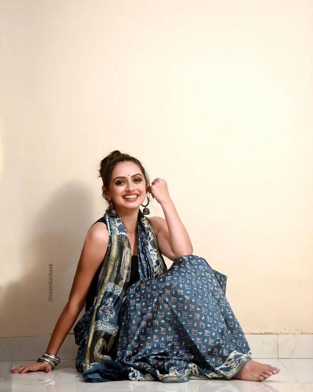 श्रुतीच्या लेटेस्ट फोटोशूटचीही सध्या सोशल मीडियावर चांगलीच चर्चा आहे. (all photo credit :shrumarathe/ig)