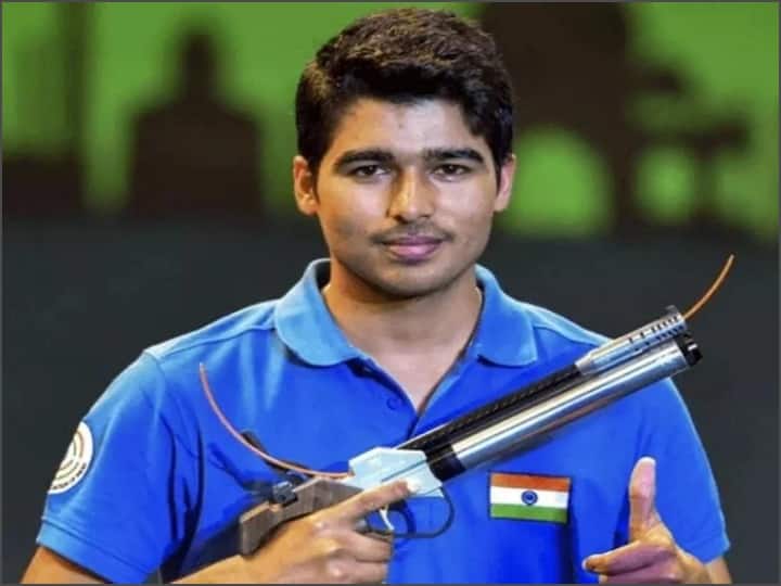 ISSF World Cup 2022: Saurabh Chaudhary creates history, won India gold in 10m air pistol ISSF World Cup 2022: सौरभ चौधरी ने रचा इतिहास, 10 मीटर एयर पिस्टल में भारत को दिलाया गोल्ड
