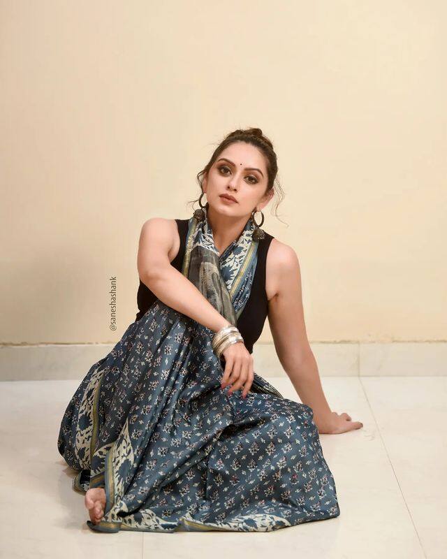 मराठी चित्रपटसृष्टीसोबतच दाक्षिणात्य सिनेमांमध्येही श्रुतीने आपल्या अभिनयाचा ठसा उमटवला आहे. (all photo credit :shrumarathe/ig)