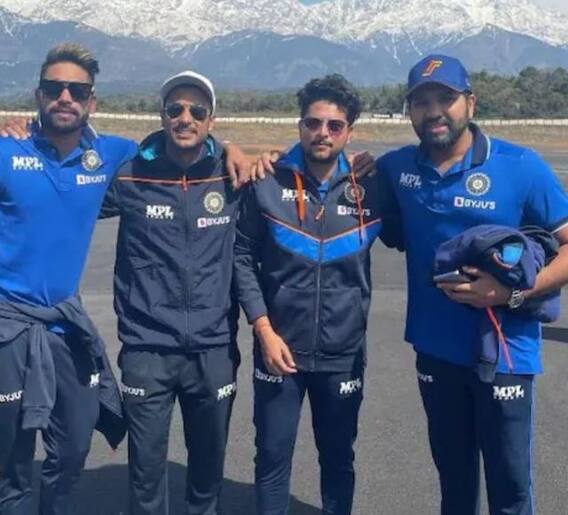 भारतीय क्रिकेट संघाचं धर्मशाला येथे हटके फोटोशूट