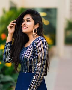 Actress Divi: పురి విప్పిన నెమలి అందము, కురిసిన ఆ చినుకు అందము