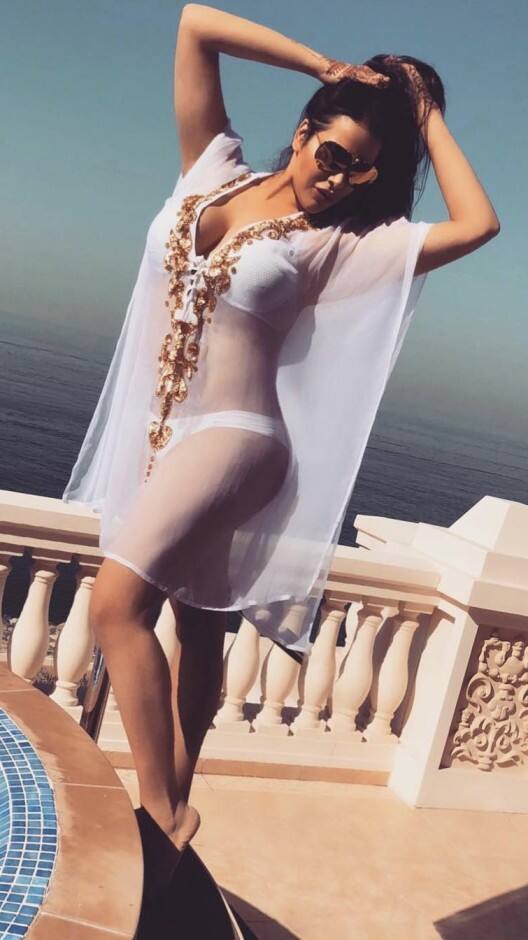 बेहद सुंदर हैं संजय दत्त की बेटी त्रिशाला दत्त