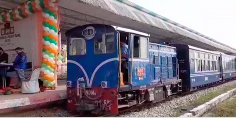 Darjeeling Vista Dome Fare Reduced New Toy Trains Included in Darjeeling-Himalayan Railway Starts Journey Vista Dome Fare Reduced : সস্তা হল 'ভিস্তা' সফর, মিষ্টিমুখে 'টয়' সংযোজন