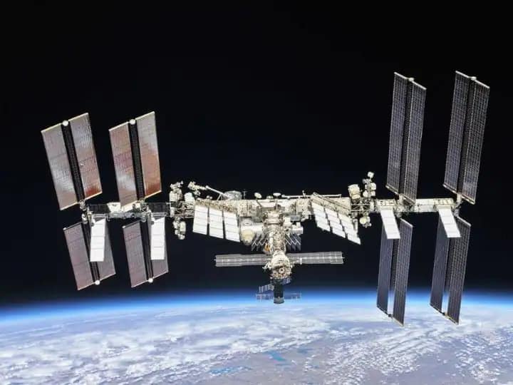 NASA Exploring Ways To Keep ISS In Orbit Without Russia Onboard, Says Senior Official રશિયા હવે અંતરીક્ષમાં પણ ઘેરાયુંઃ રશિયાના સહયોગ વગર ઈન્ટરનેશનલ સ્પેસ સેન્ટર (ISS) ચલાવવા  નાસાએ વિચારણા શરુ કરી