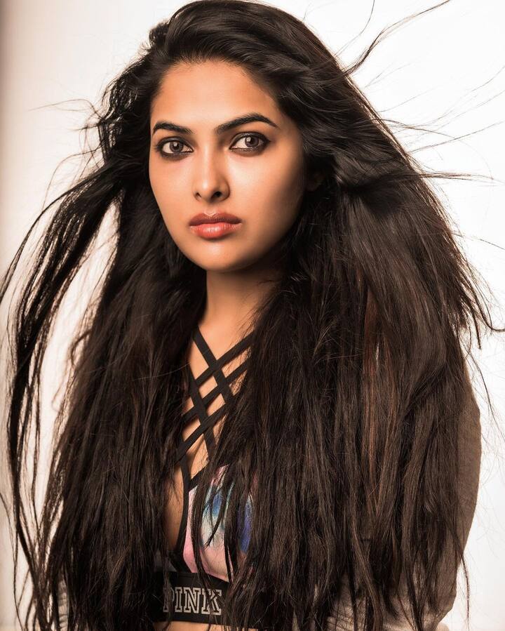 బిగ్ బాస్ దివి ఫోటోలు  -Image credit: Divi Vadthya/Instagram