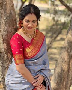 Singer Sunitha: కుందనపు బొమ్మలా సునీత, ఫోటోలు తీసిన బెస్ట్ ఫ్రెండ్