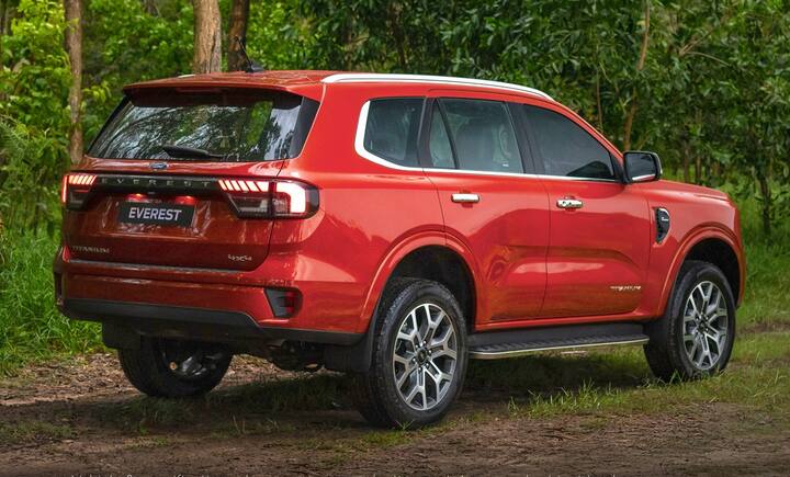 ২০২২ সালের এন্ডেভার বা এভারেস্ট নামে ভারতের রাস্তায় চলতে পারে ফোর্ডের এই গাড়ি। তবে এখনও জল্পনার স্তরেই রয়েছে এই ভাবনা।