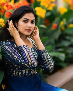 Actress Divi: పురి విప్పిన నెమలి అందము, కురిసిన ఆ చినుకు అందము