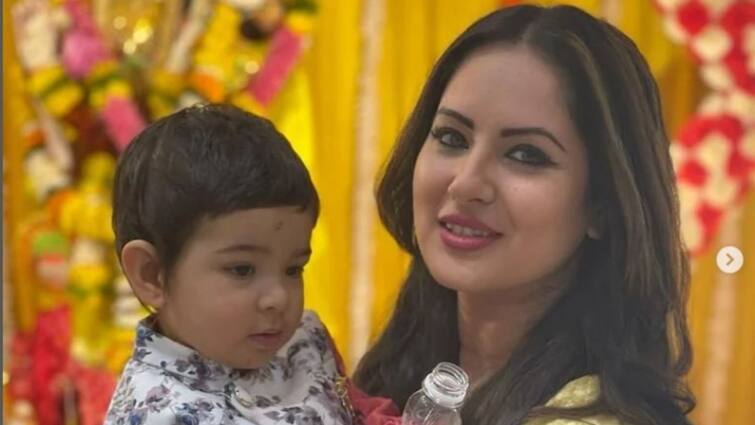 Puja Banerjee: Actress Puja Banerjee shares a video with Krishiv worshiping Lord Shiva Puja Banerjee: কৃশিবকে কোলে নিয়ে শিবরাত্রির পুজোয় সামিল পূজা, শেয়ার করলেন ভিডিও