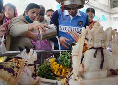 IN PICS | People Throng Temples With Milk & Offerings, See How India Celebrated Mahashivratri 2022
