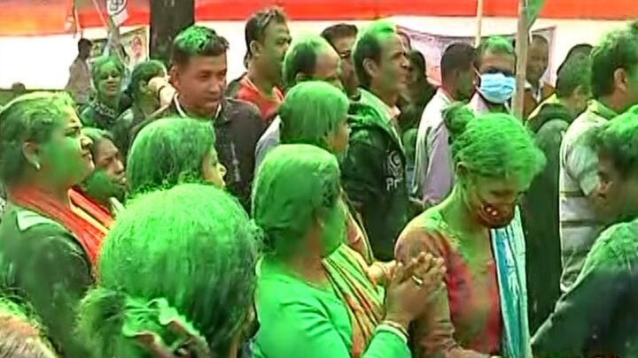 ‘জয় আমাদের দায়িত্ববোধ ও দায়বদ্ধতা বাড়াক। জয়ী হয়েও আমরা যেন বিনয়ী থাকতে পারি’, বার্তা মমতার।—ফাইল চিত্র।