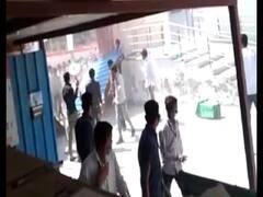 Jodhpur News: समय पर दरवाजा नहीं खुला तो गुस्साए छात्रों ने तोड़ दिया परीक्षा केंद्र का गेट, फिर ये हुआ  